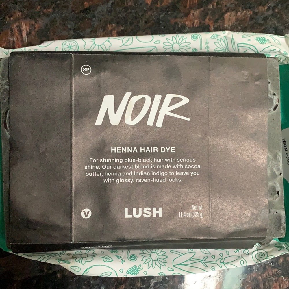 Lush Noir Henna Hair dye